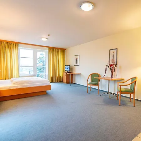 Hotel Rostock West Im Kritzmow Park Hotel 2*