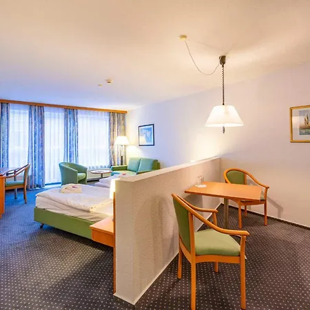 Hotel Rostock West Im Kritzmow Park Hotel 2*